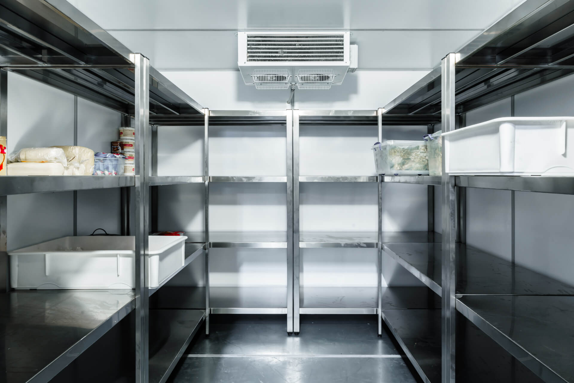 refrigerator-chamber-with-steel-shelves-in-a-resta-2023-11-27-04-57-20-utc